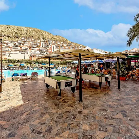 Apartment Cozy 2 Bedroom With Pool View And 2 Bathrooms In Cristianos *