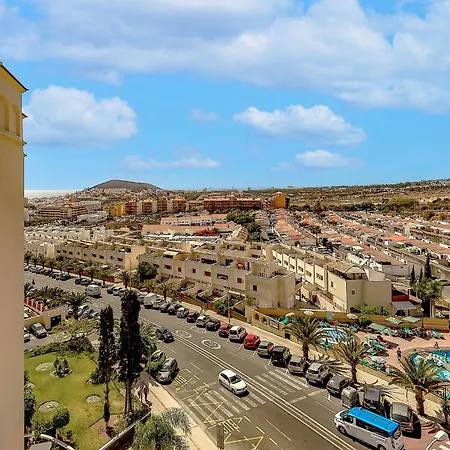 Cozy 2 Bedroom With Pool View And 2 Bathrooms In Cristianos Apartman *