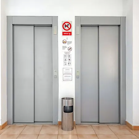 Cozy 2 Bedroom With Pool View And 2 Bathrooms In Cristianos Διαμέρισμα