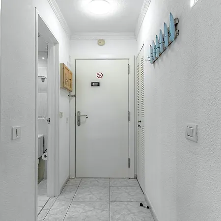 Apartment Cozy 2 Bedroom With Pool View And 2 Bathrooms In Cristianos *