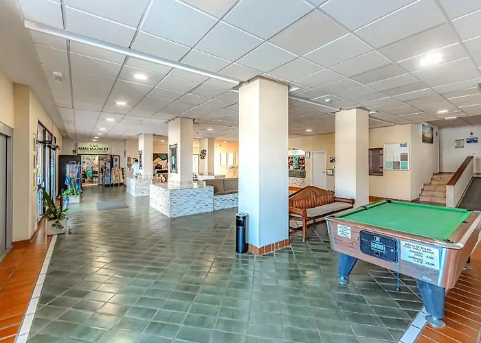 Cozy 2 Bedroom With Pool View And 2 Bathrooms In Cristianos