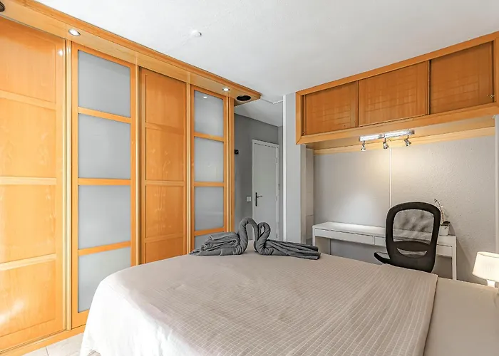Cozy 2 Bedroom With Pool View And 2 Bathrooms In Cristianos Apartment